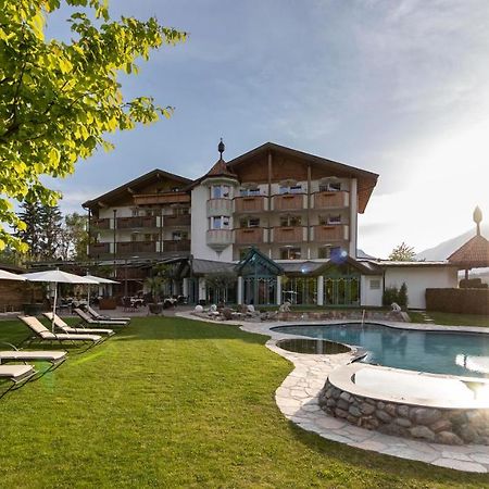 Hotel Burggräflerhof Merano Exteriör bild