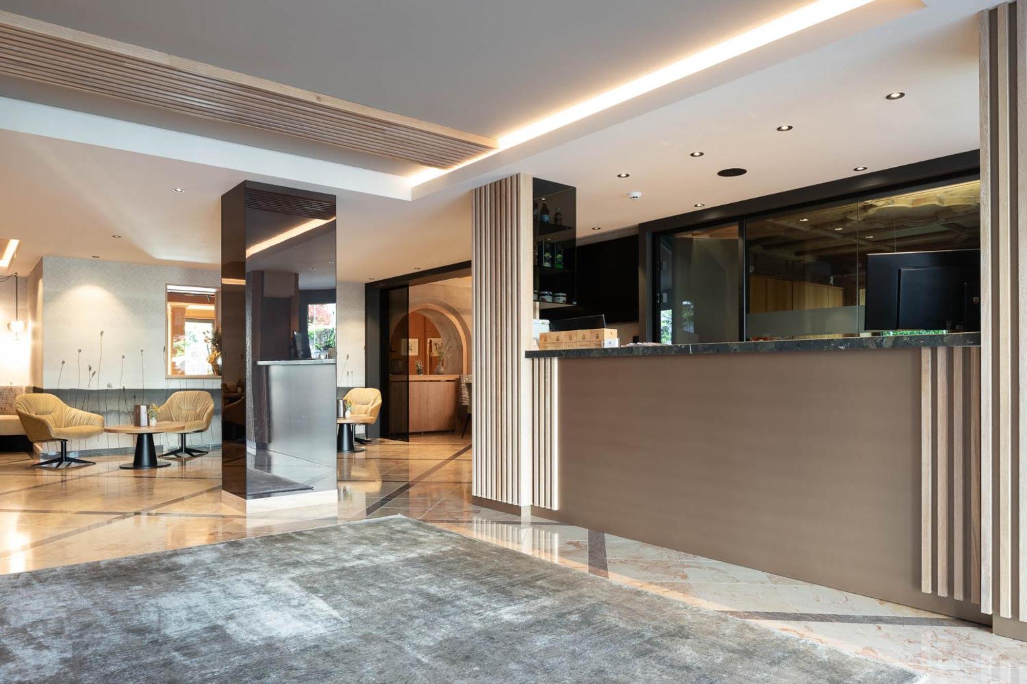 Hotel Burggräflerhof Merano Exteriör bild